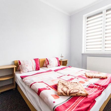 Garni Hotel Tachov Тахов Экстерьер фото