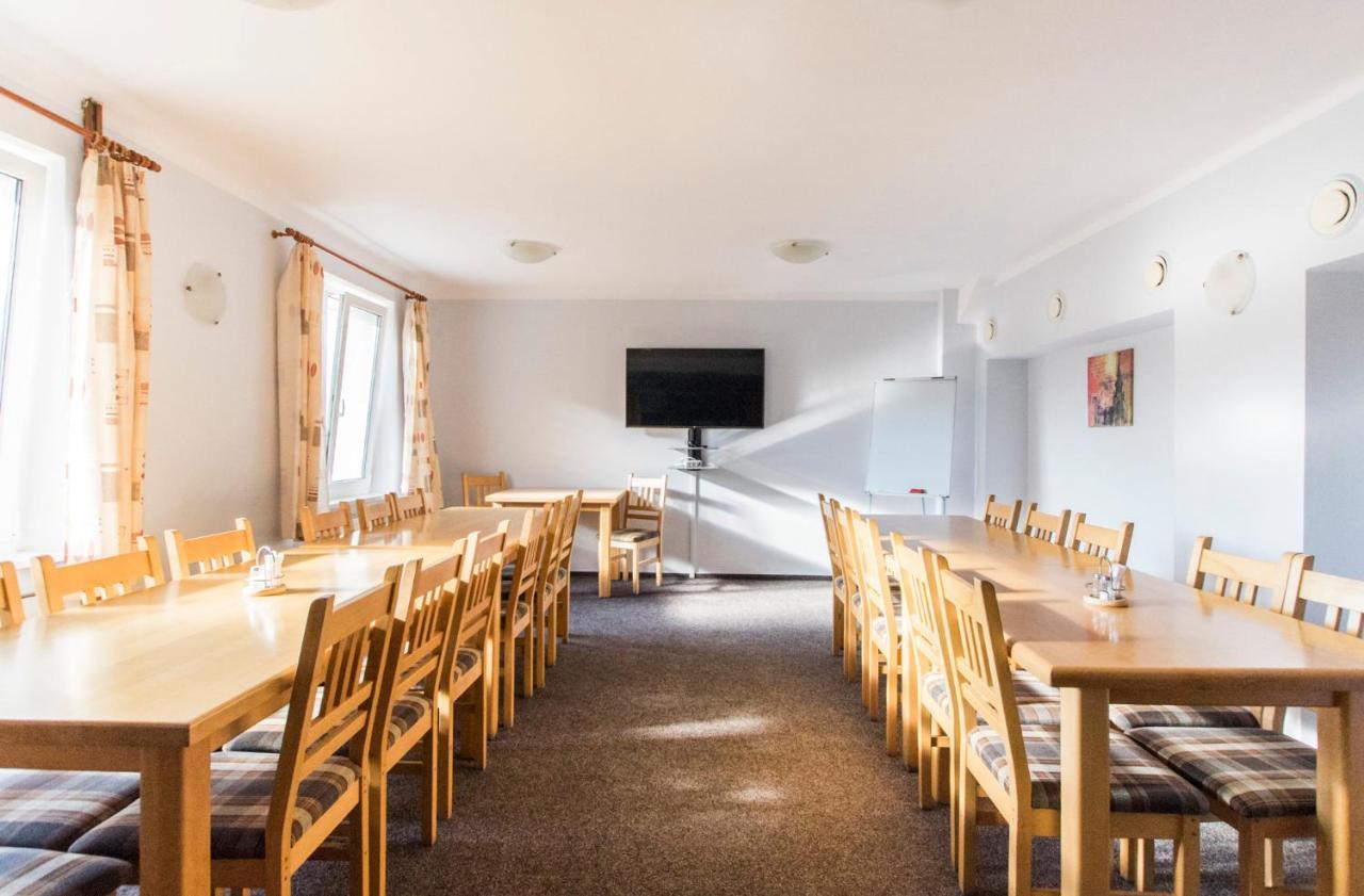 Garni Hotel Tachov Тахов Экстерьер фото