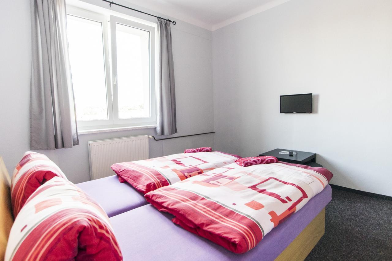 Garni Hotel Tachov Тахов Экстерьер фото